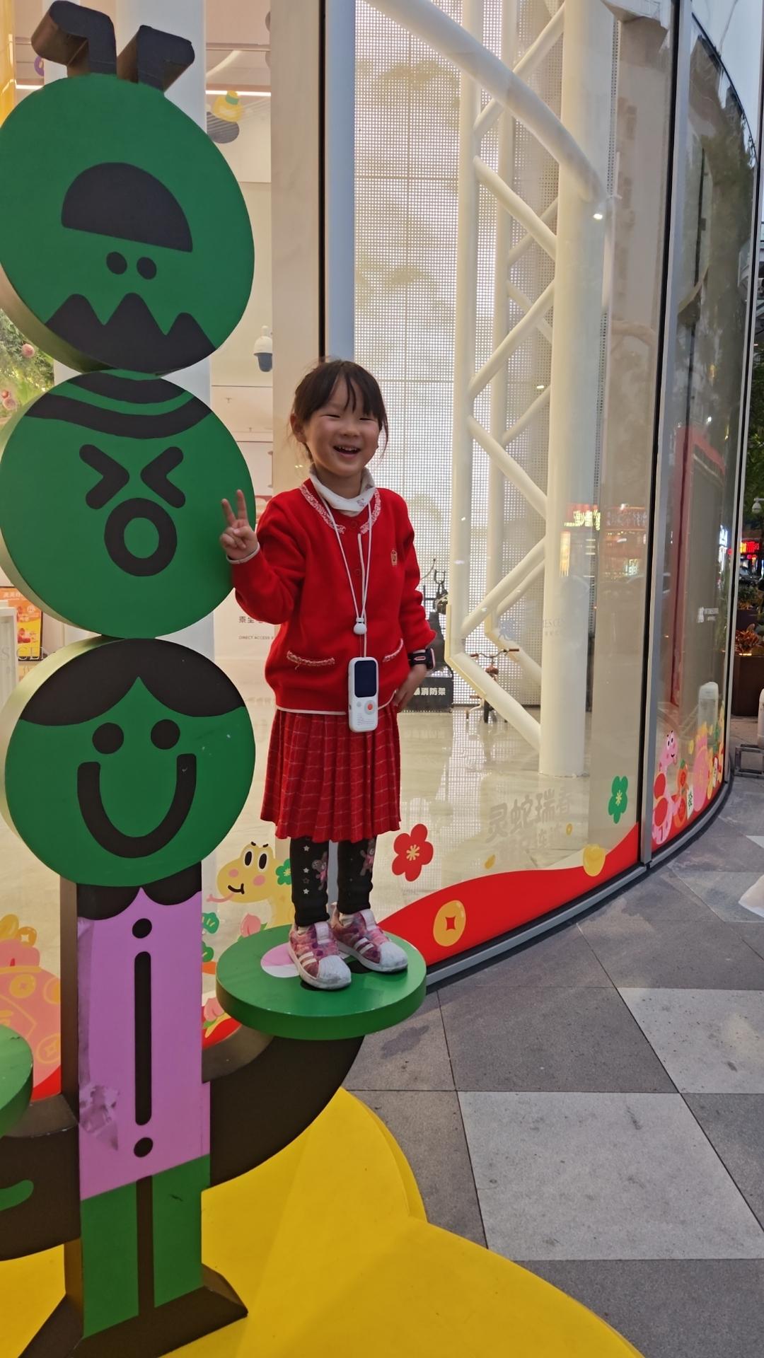 相册里最满意的照片开心无比的大外女