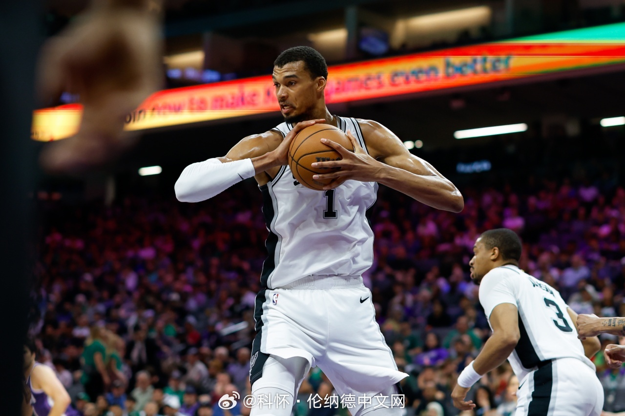 马刺正式锁定西部前二，湖人则无缘西部第二。看我们能不能争取到西部第七的排名了…快