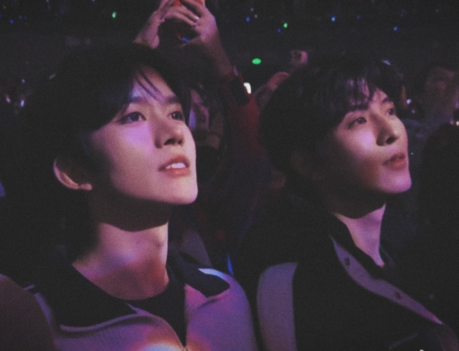 一起去看演唱会吧