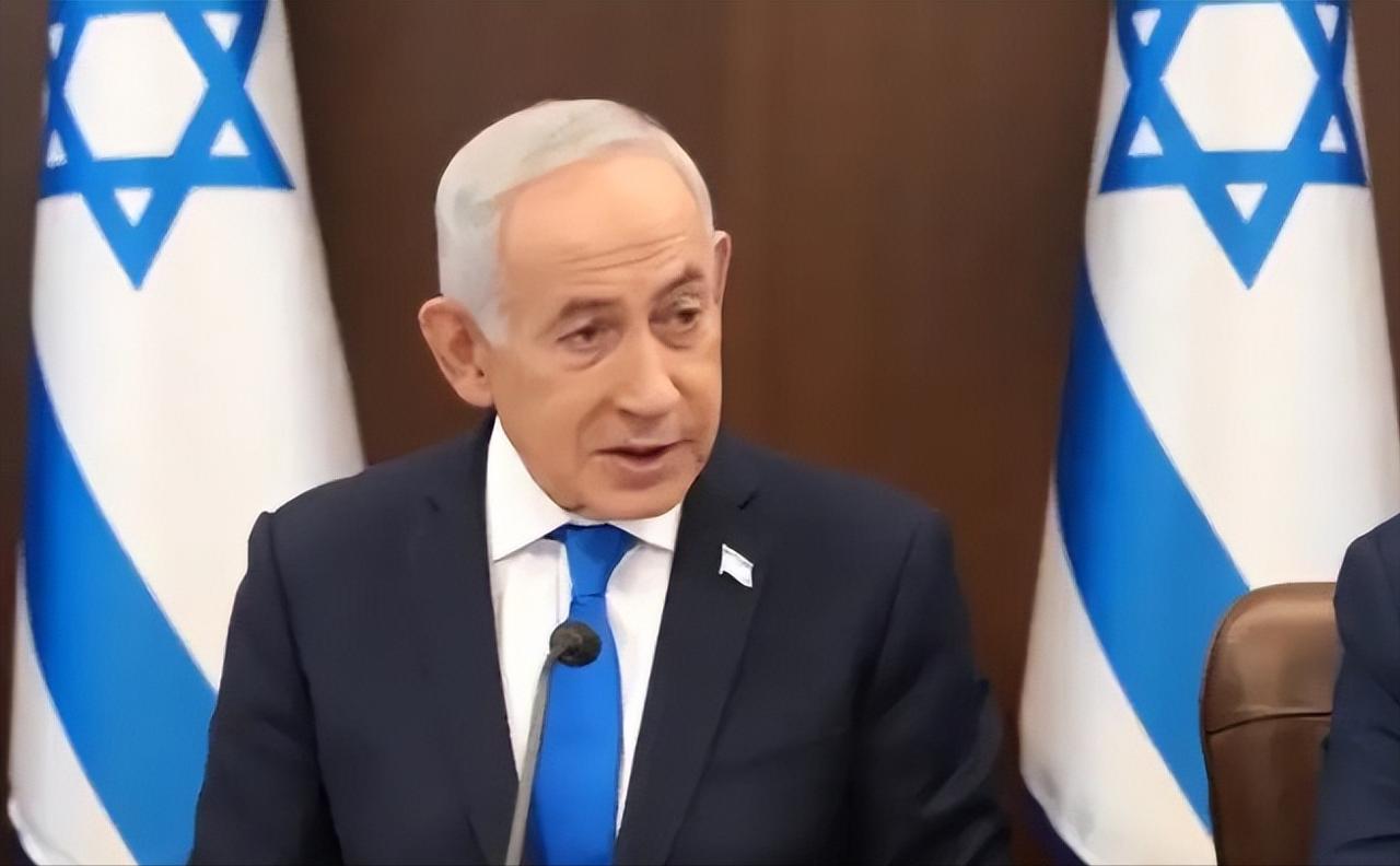 果不其然，以色列提前动手了，炸哈尔克岛，炸居民区，炸库姆大桥！
 
美国总统特朗