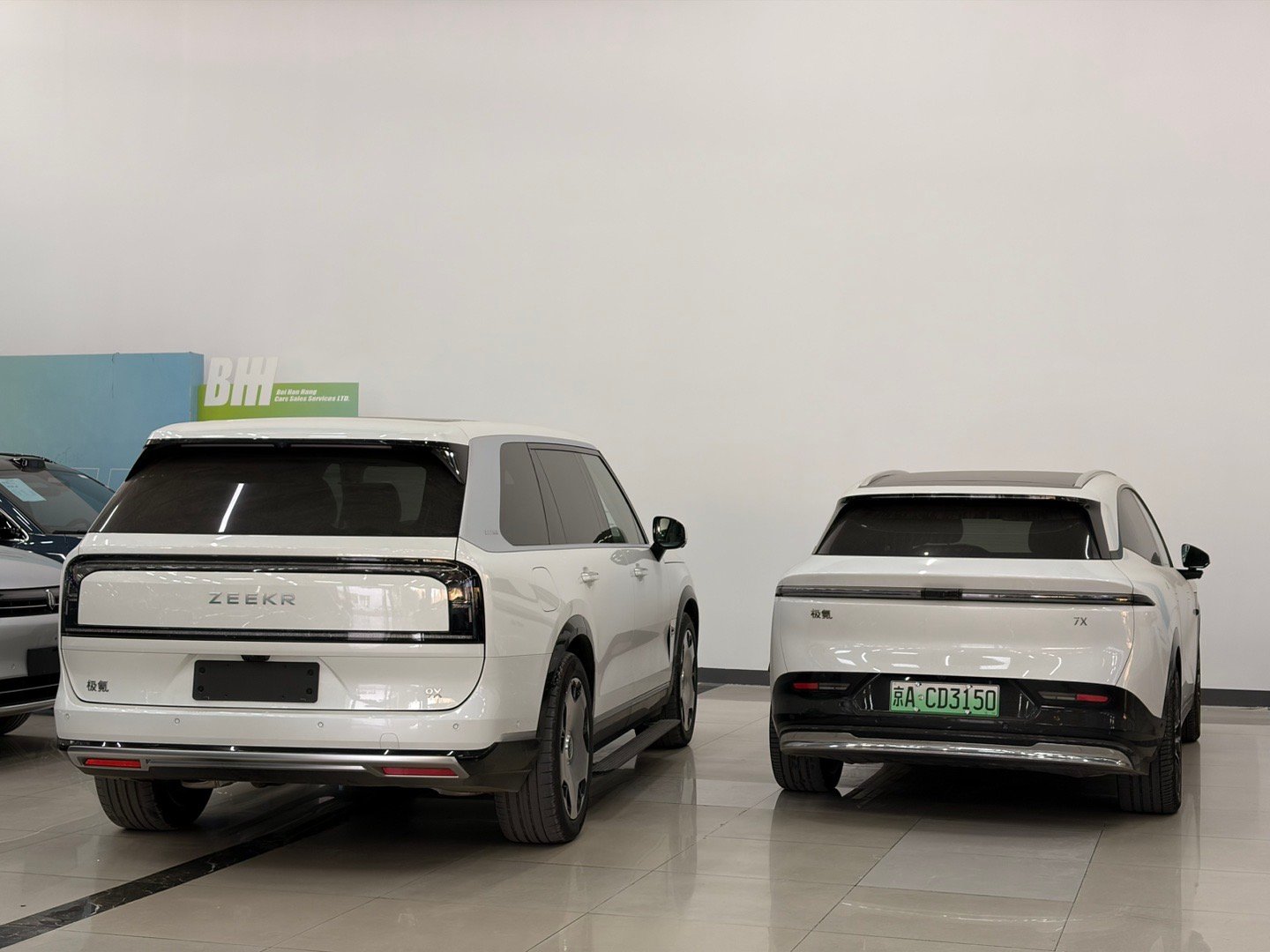 大哥现在已经有人加8万了。。。二弟保值率也还行。 