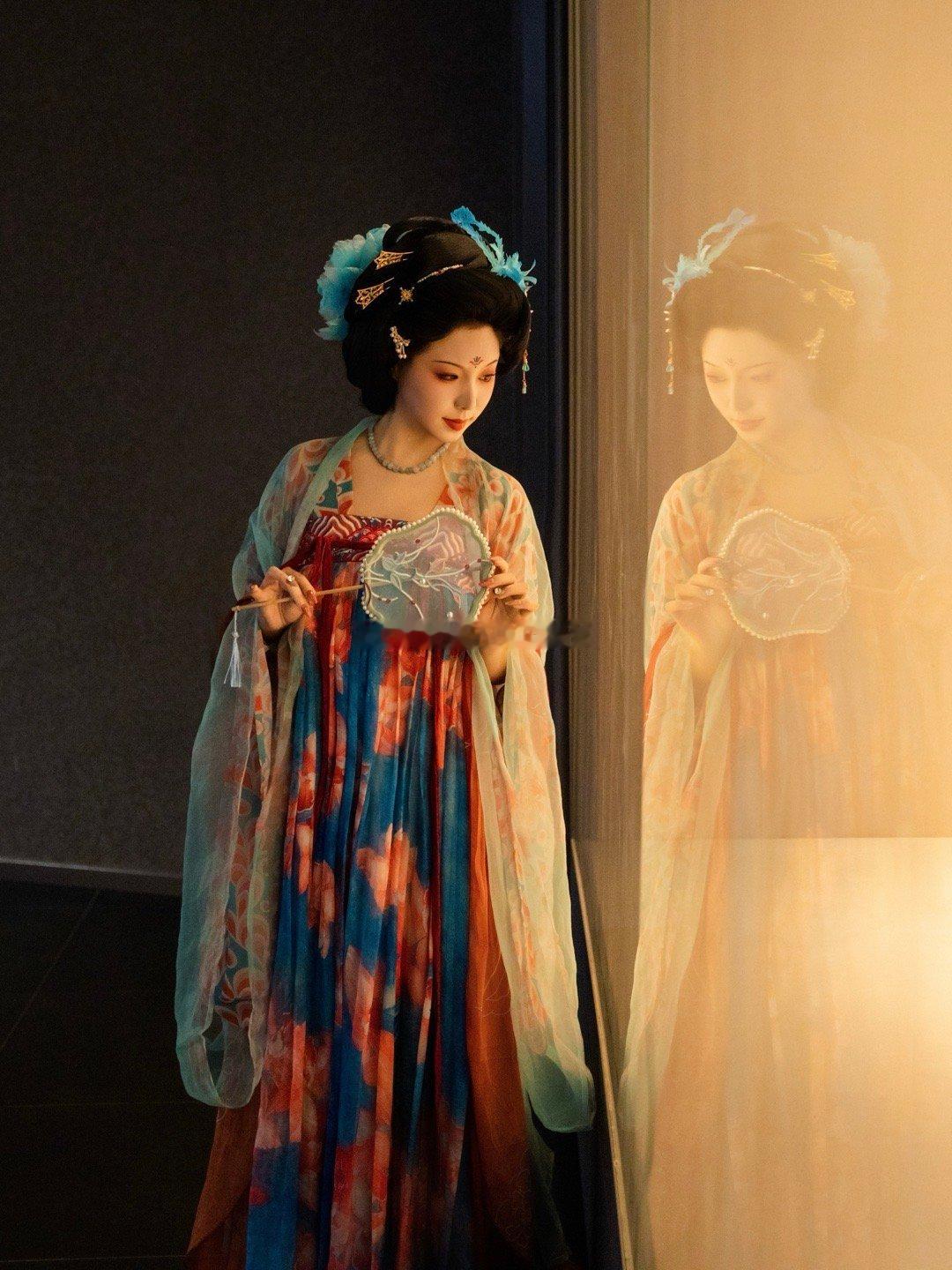 恨不得拍八百张  ​​​