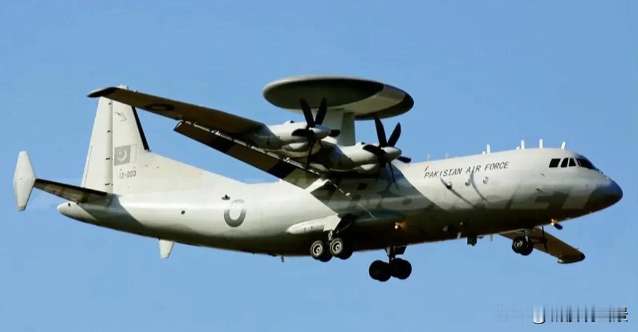 巴基斯坦硬刚以色列，背后的逻辑还是大国博弈。
4月8日，巴基斯坦国防部长阿西夫很