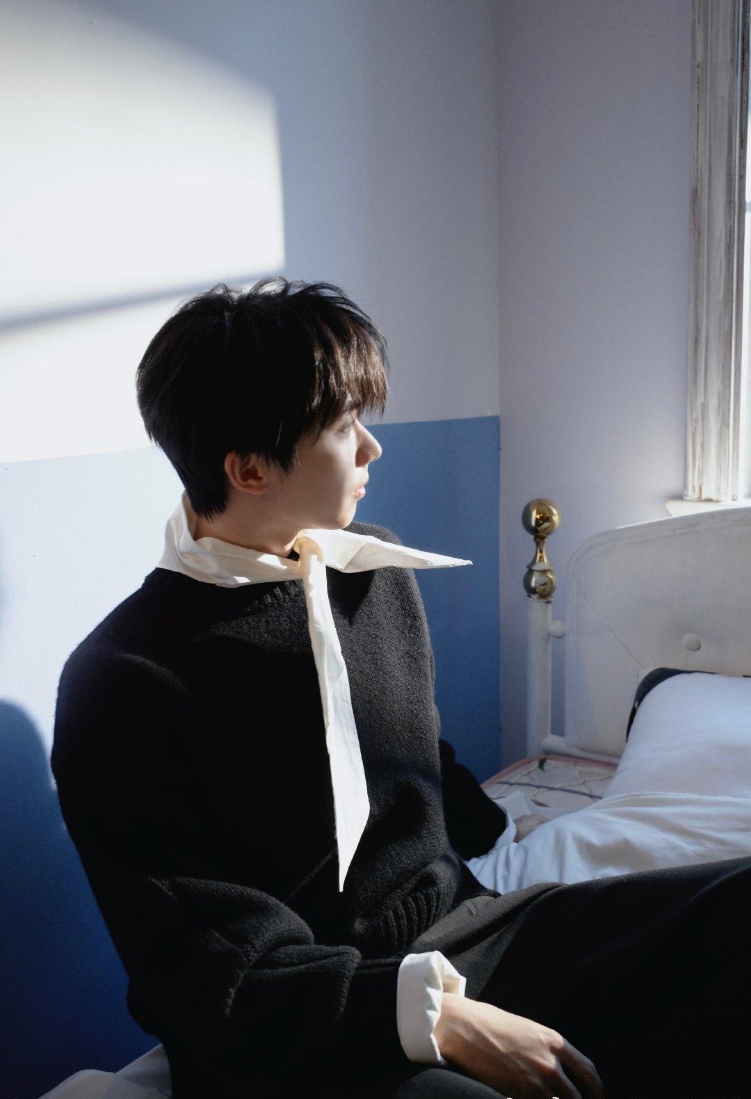 马嘉祺[超话] mjq马嘉祺 mjq马嘉祺超话 
老公你的丝巾好别致啊

@时代