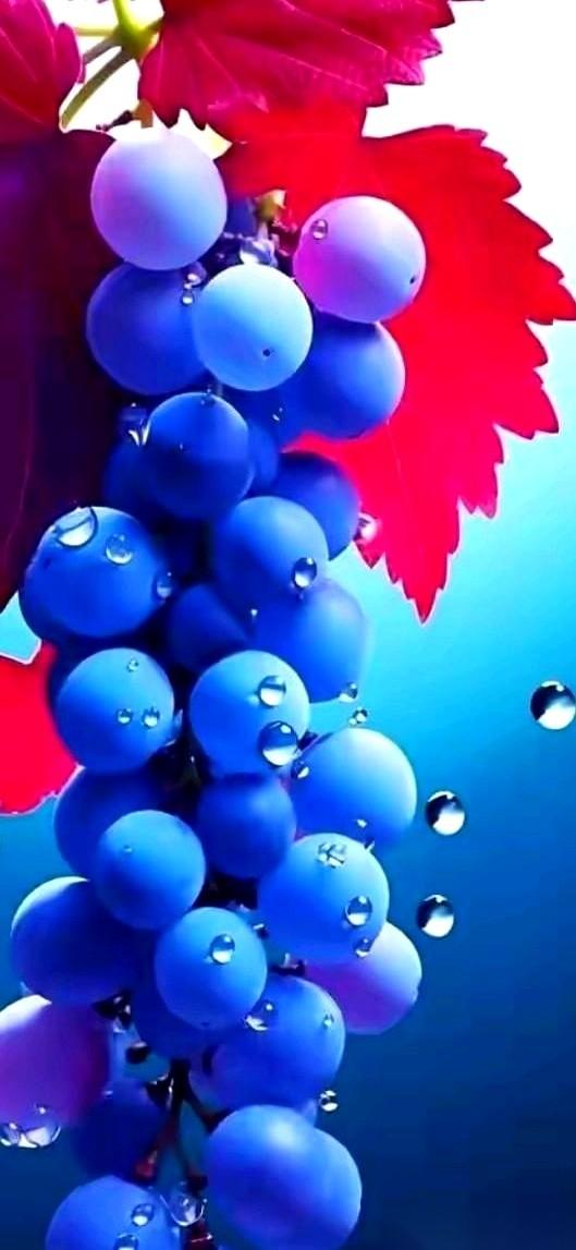 “结婚可以，但你挣的钱，以后都得给我。”
“因为男人，是存不住钱的。”
就这两句