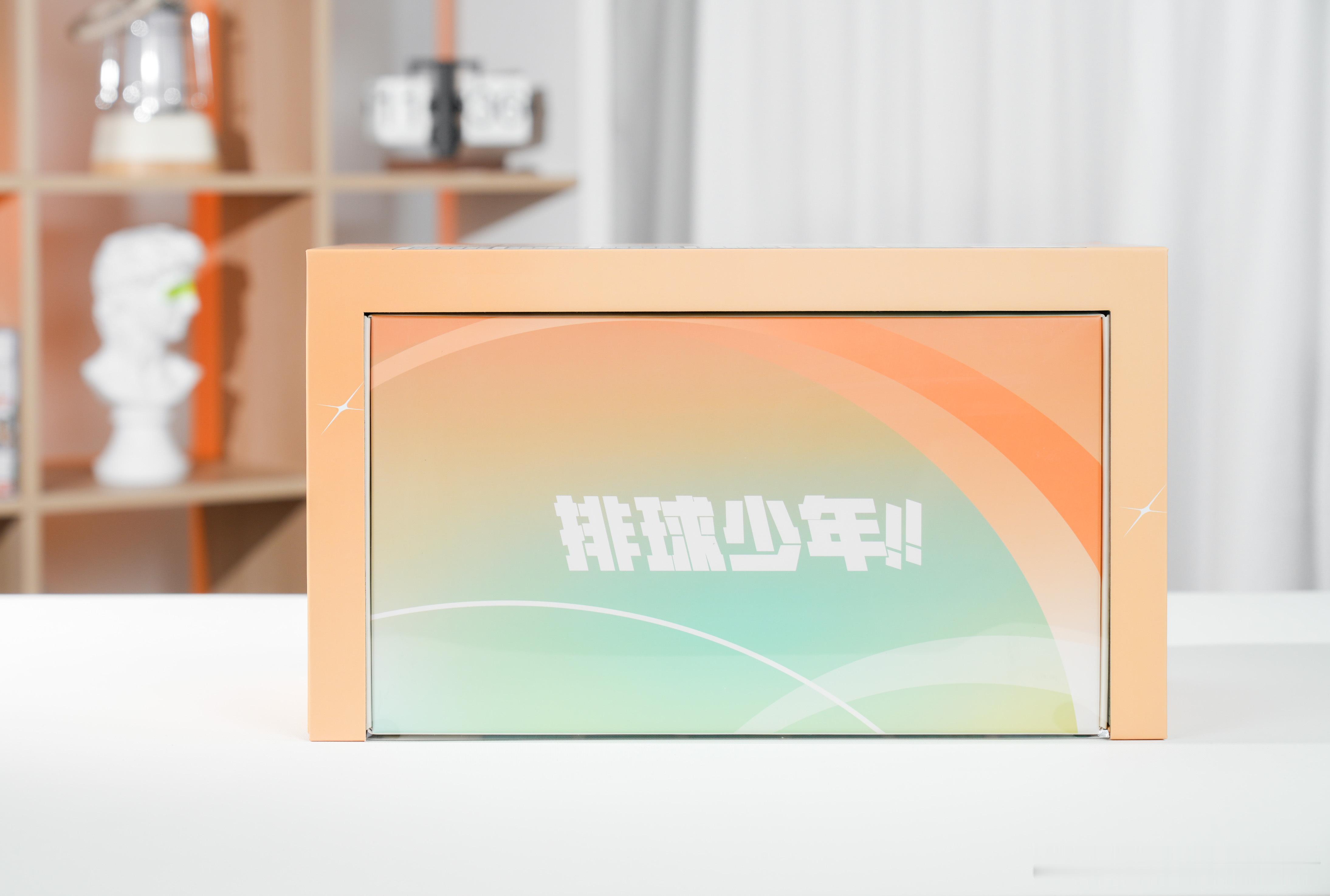 「OPPO Reno14 X 排球少年」联名礼盒，专属定制手机壳、充电宝以及限定