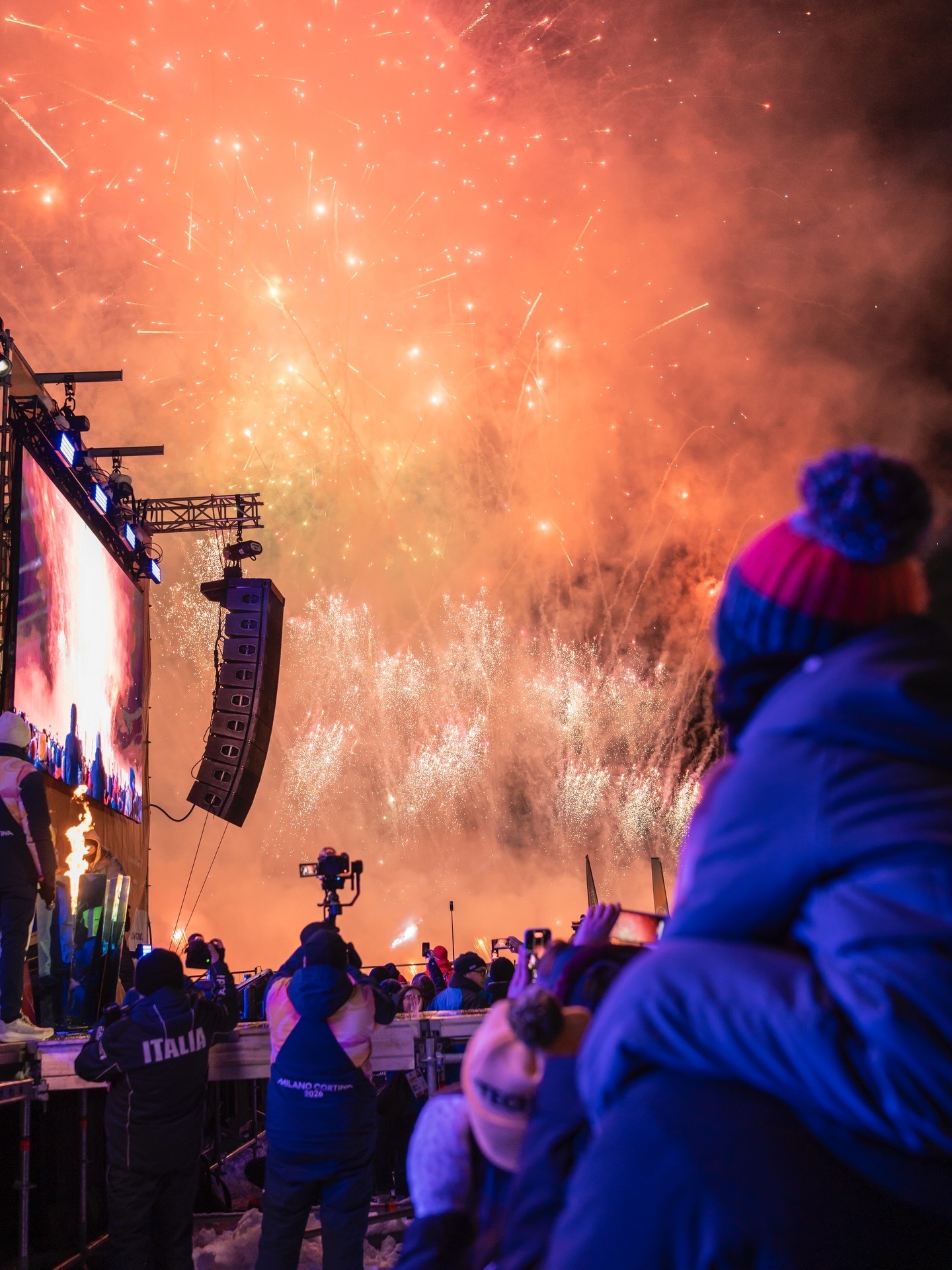 米兰科尔蒂纳冬奥会火炬传递抵达重要的雪上比赛地利维尼奥！冬奥会