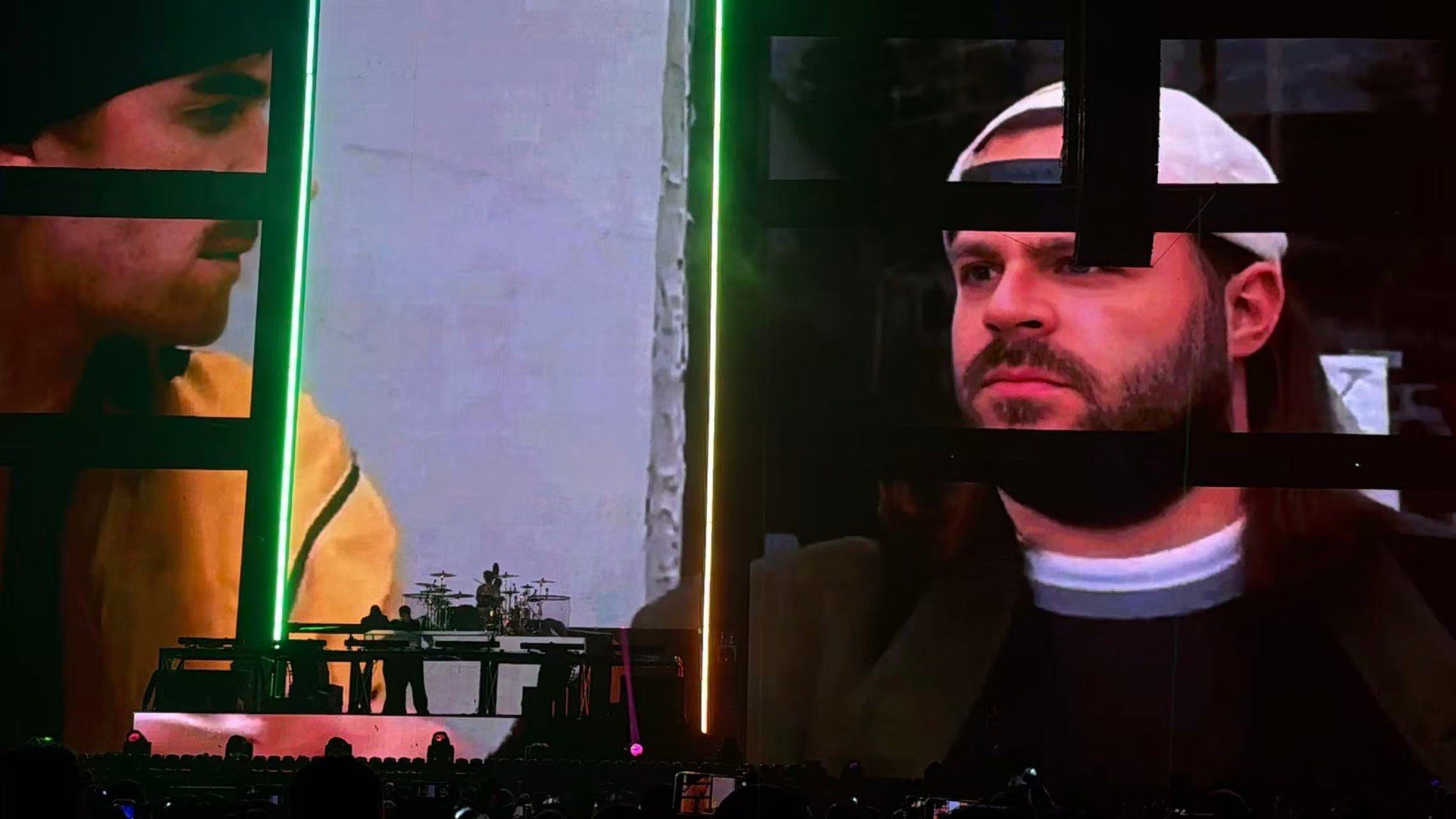 杭州的雨为烟鬼卡点了 天选舞台实锤！杭州烟鬼演唱会前大雨滂沱，演出启动雨就渐停，