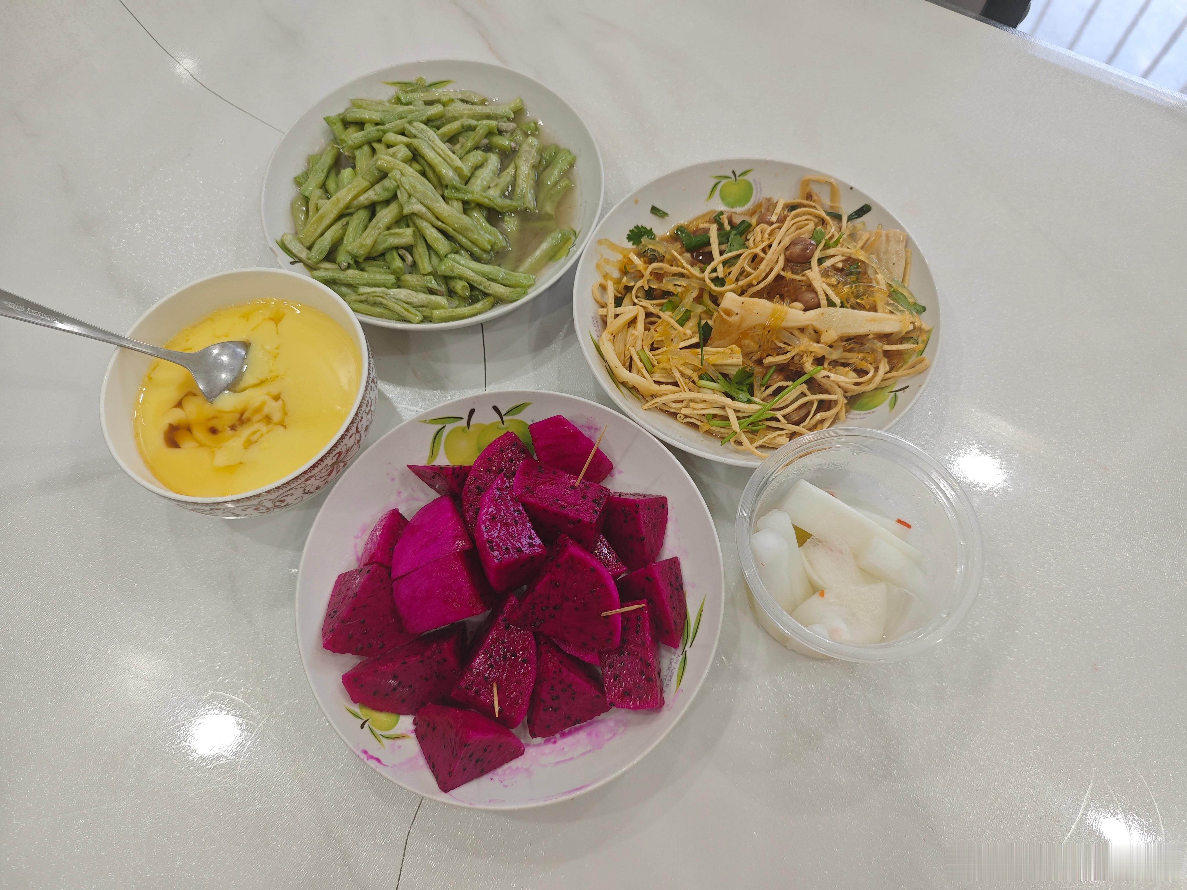 今天的午餐真的好素 