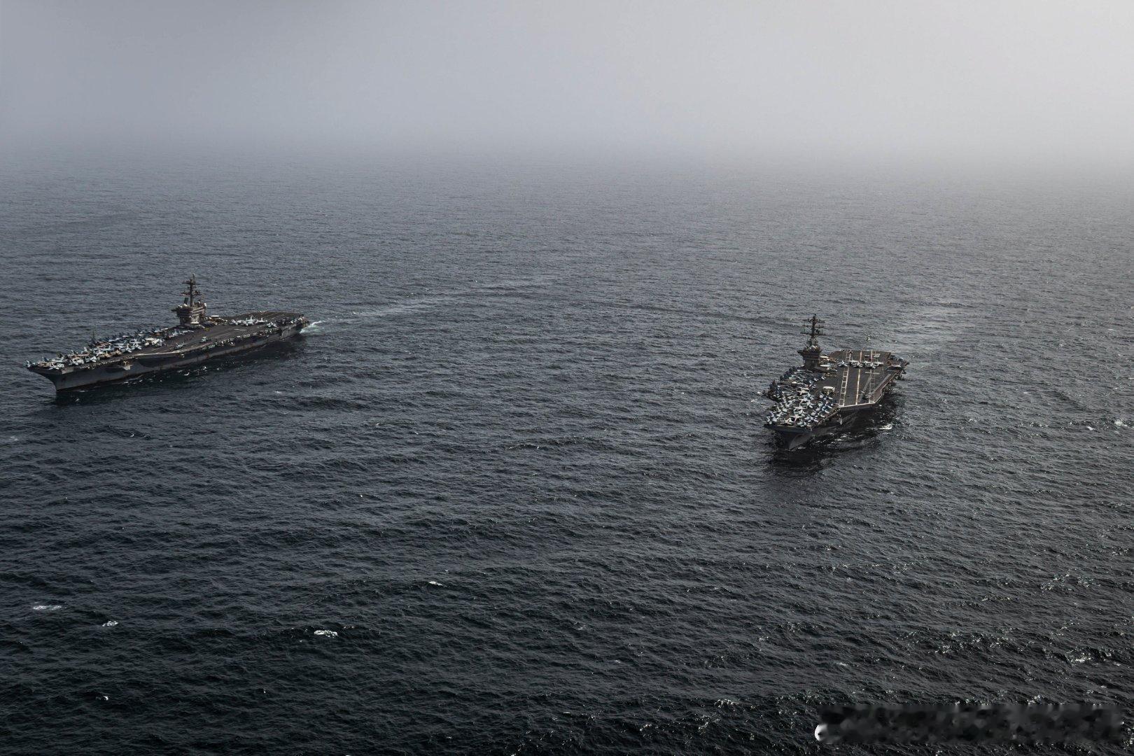2025年7月5日，USS Nimitz (CVN 68)和USS Carl V
