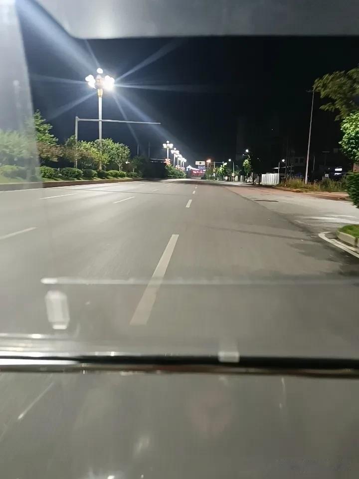 人在什么情况下才能大彻大悟在你对某个过去的自己悔恨的时候吧，一般人都是需要经历一