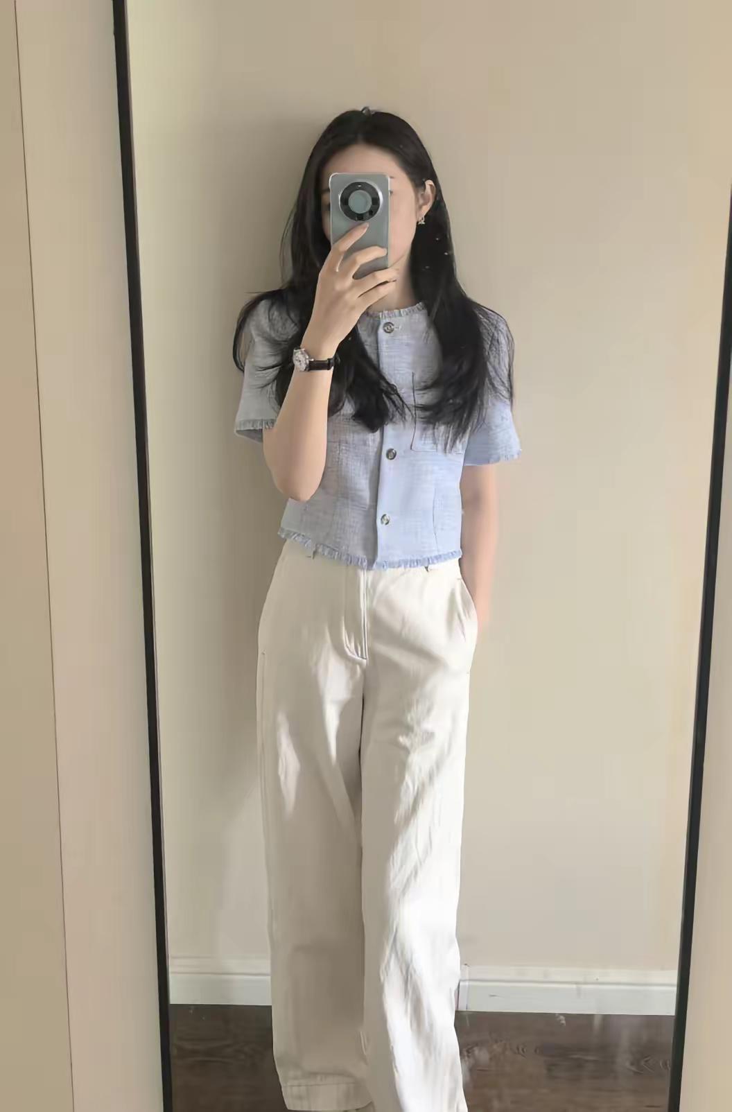 找老婆就要找我们这样的 不算漂亮 有安全感 带的出去也带的回来 搁哪都放心 没人