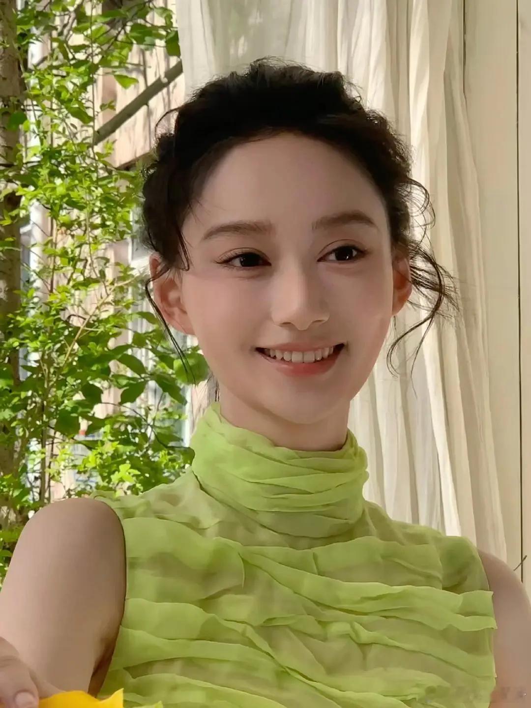 你们觉得夏梦成为流量花的机会大一点还是剧花大一点？ 