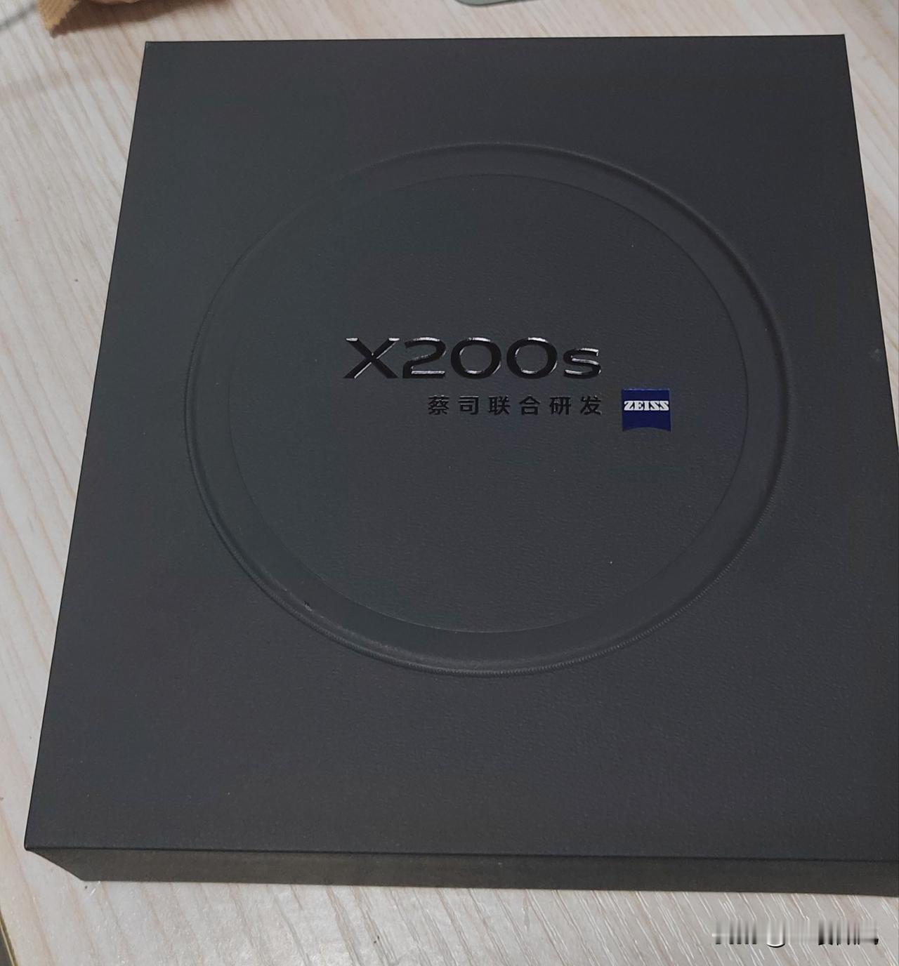 使用vivox200s一个月了。
今天又发现了一项新功能，给我一个大惊喜。
今天