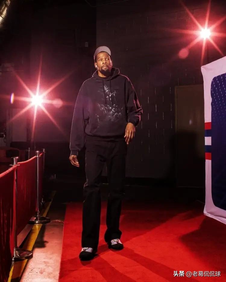 ESPN真是太看得起火箭了！明天火箭将会坐镇主场迎战猛龙，今天ESPN对于这场比