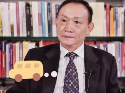 说的对，老婆孩子在国外者，应该一律退出国家机关和事业单位，国家先不清理出这些人，