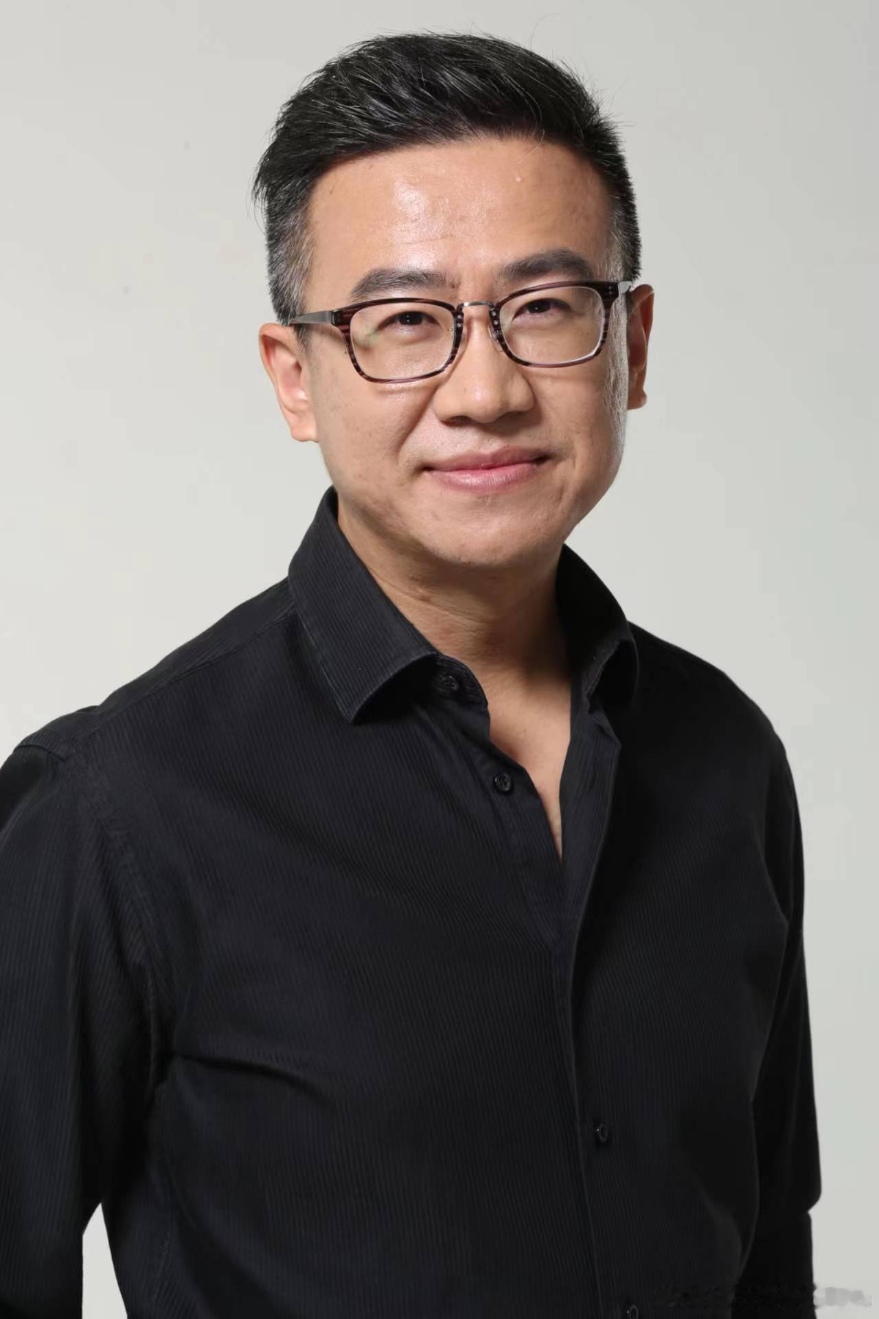 恭喜朱总！Mini、雷克萨斯、蔚来一路走来，各个都是有调性的品牌，捷尼赛思在我看