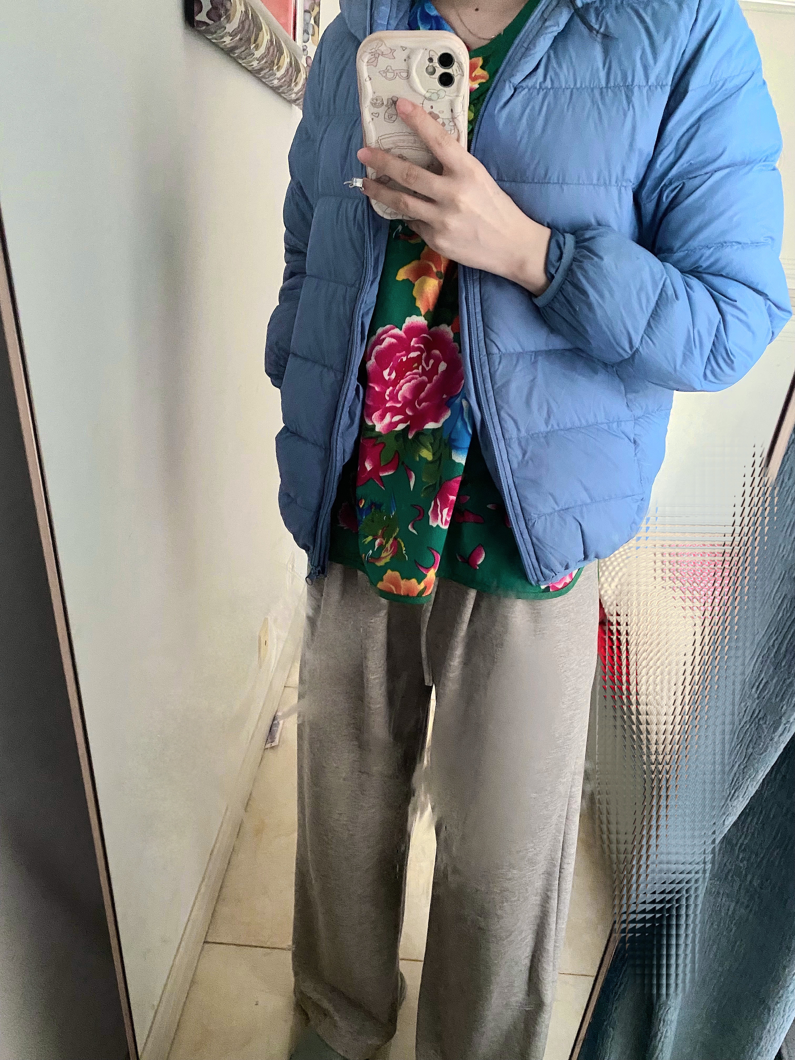 看到dy 有人分享自己的恶心穿搭的时候我都不好意思笑，因为我平时不化妆的时候真的