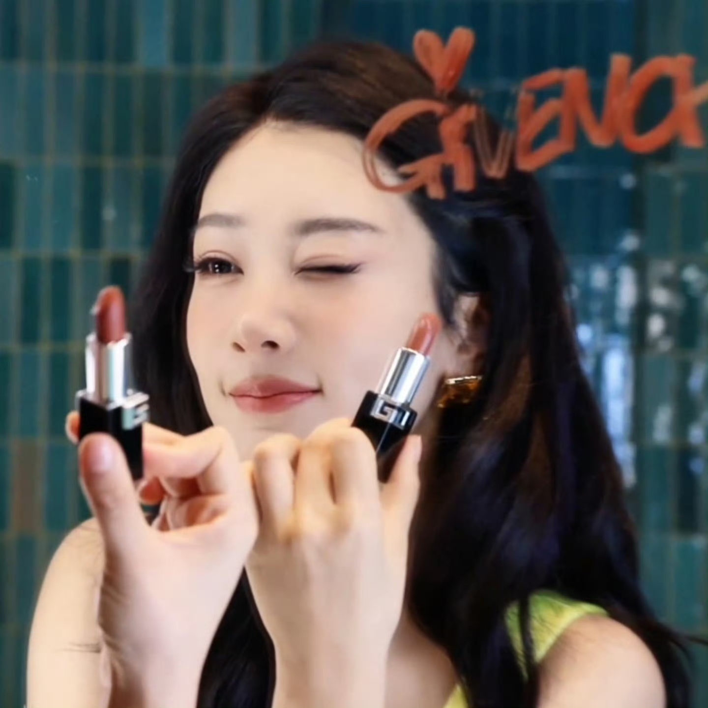 杨紫[超话]杨紫董竹君 yz杨紫玉兰花开君再来 "我对你的思念就是一个循环小数,