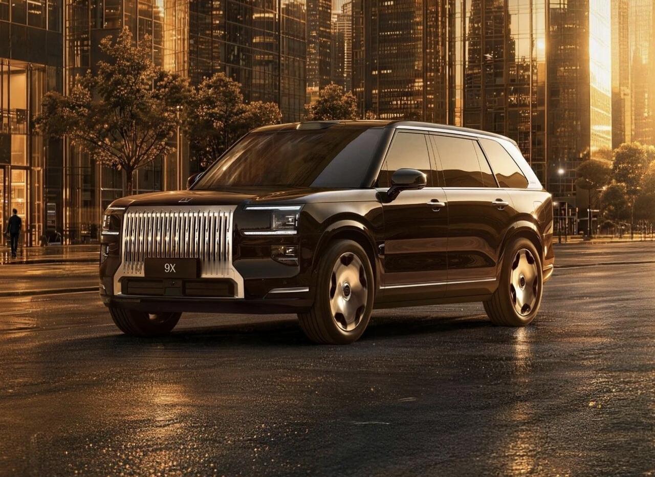极氪9X是一款定位高端的大型插电式混动SUV，上市以来取得了不错的销售业绩，不过