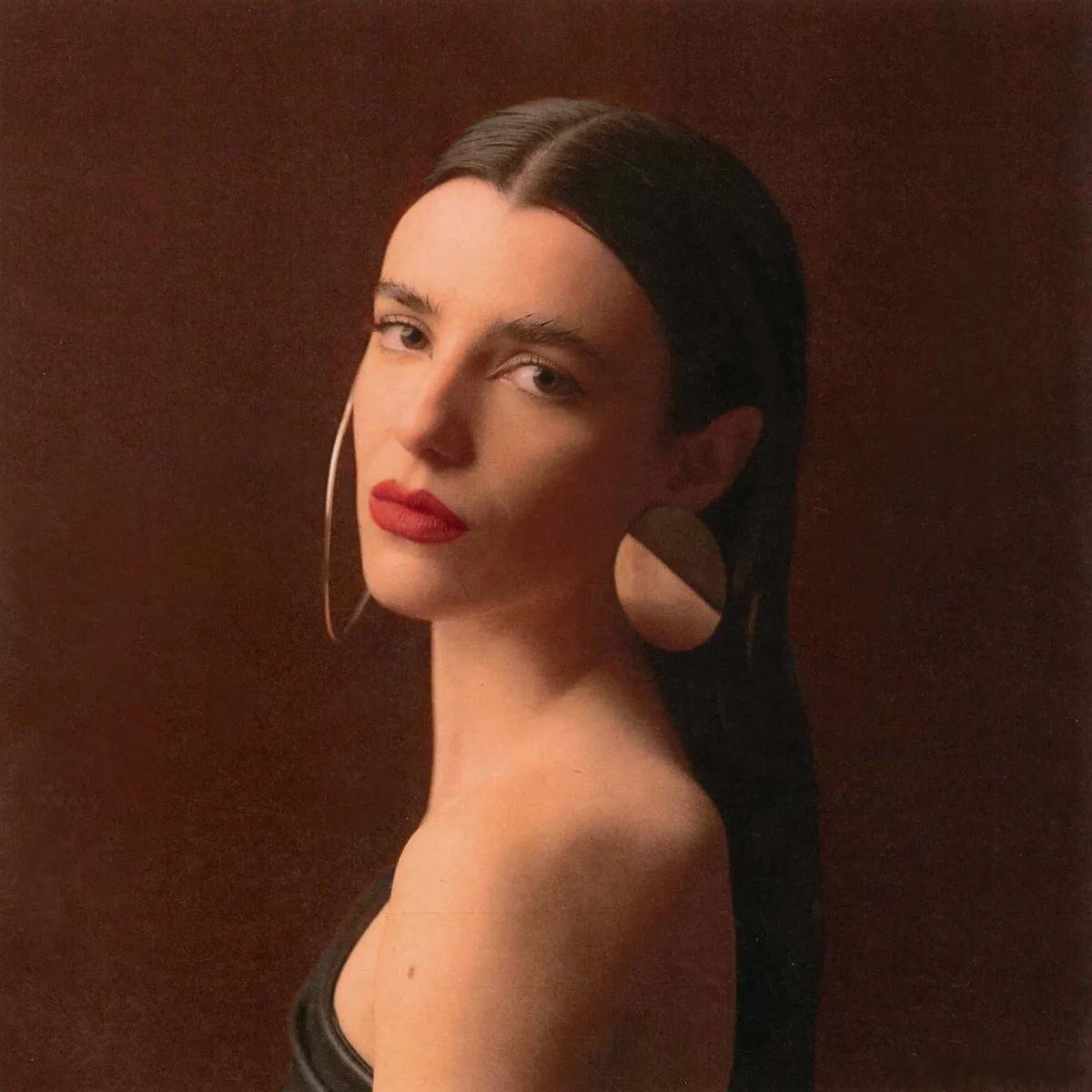 西洋历史文化鱼缸 巴西女歌手Nina Maia（2003-）这种将巴西传统波萨诺