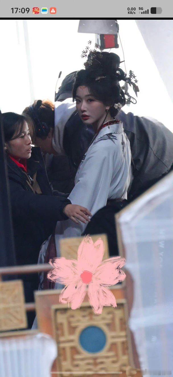 孔雪儿古装仪态孔雪儿古装扮相简直绝，演昭阳公主美萌兼具。妆造在线，仪态加分，每个