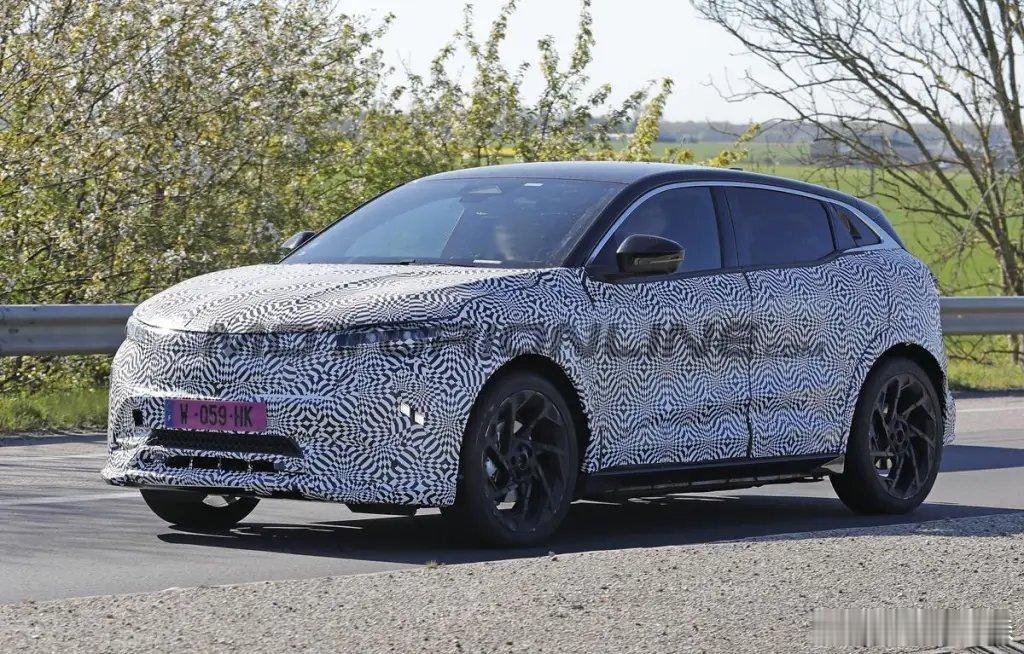 雷诺梅甘娜e-tech有可能上大电池增程动力大v聊车新能源汽车