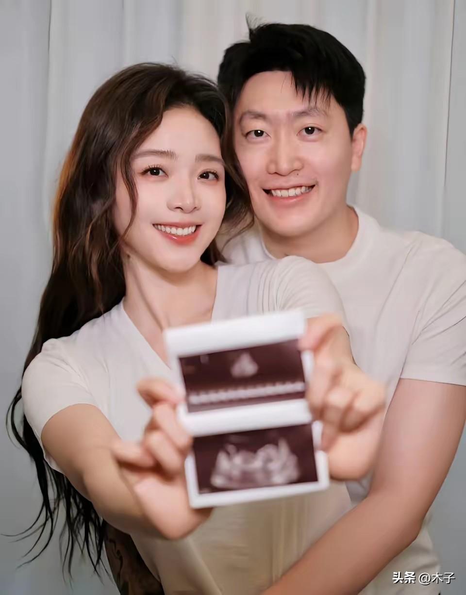 万万想不到，最终还是让管泽元得逞了！电竞圈公认的女神余霜，居然怀了他的孩子，管泽