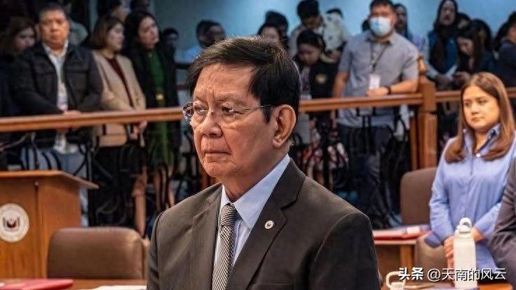 拉克森对卡耶塔诺的针对性交锋已经持续了近4个月，从最初的口水互怼升级为步步紧逼的