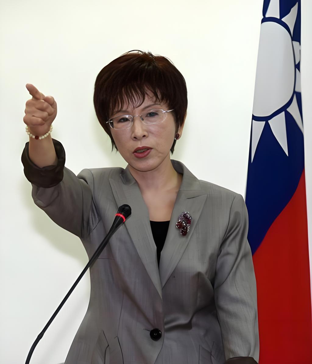 洪秀柱当着郑丽文、韩国瑜等一众国民党大佬的面称：一中就是一个中国，大陆加台湾一个