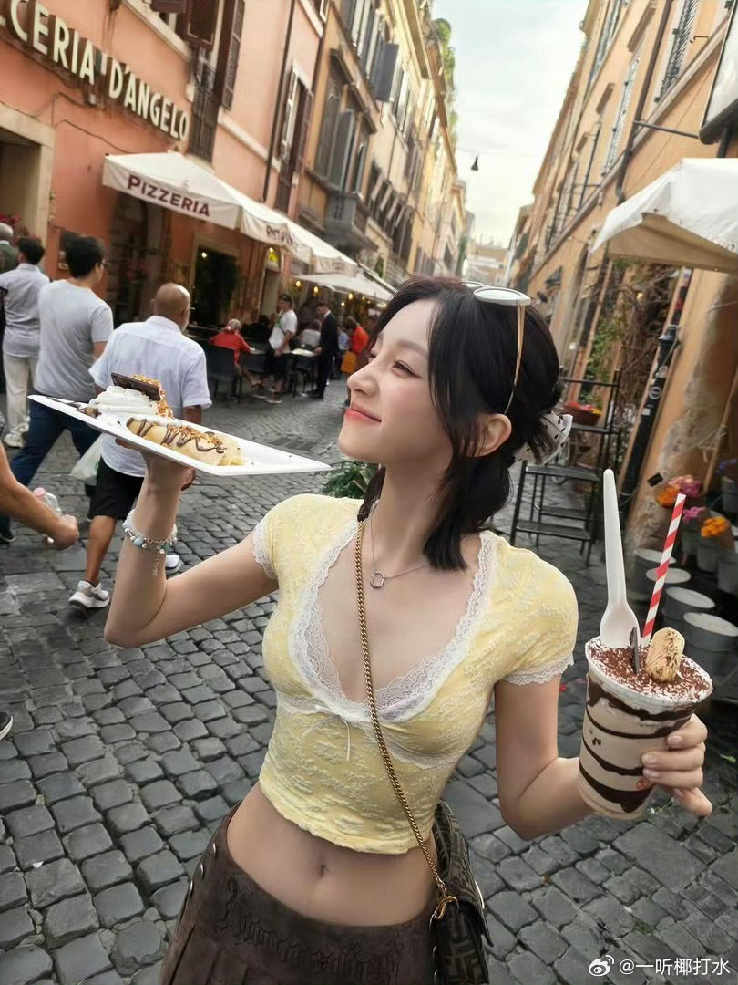 我家短发满分小狗妹