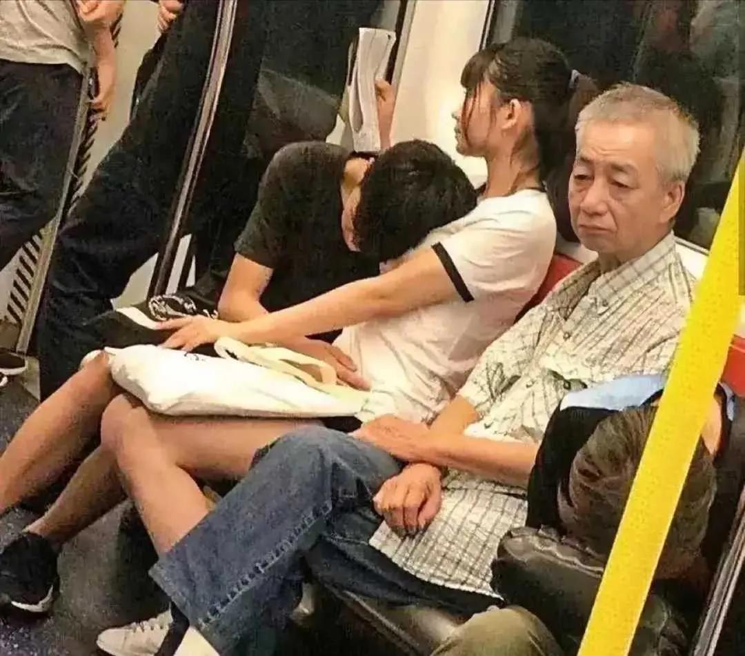 不知道大爷心里在想什么[笑哭]