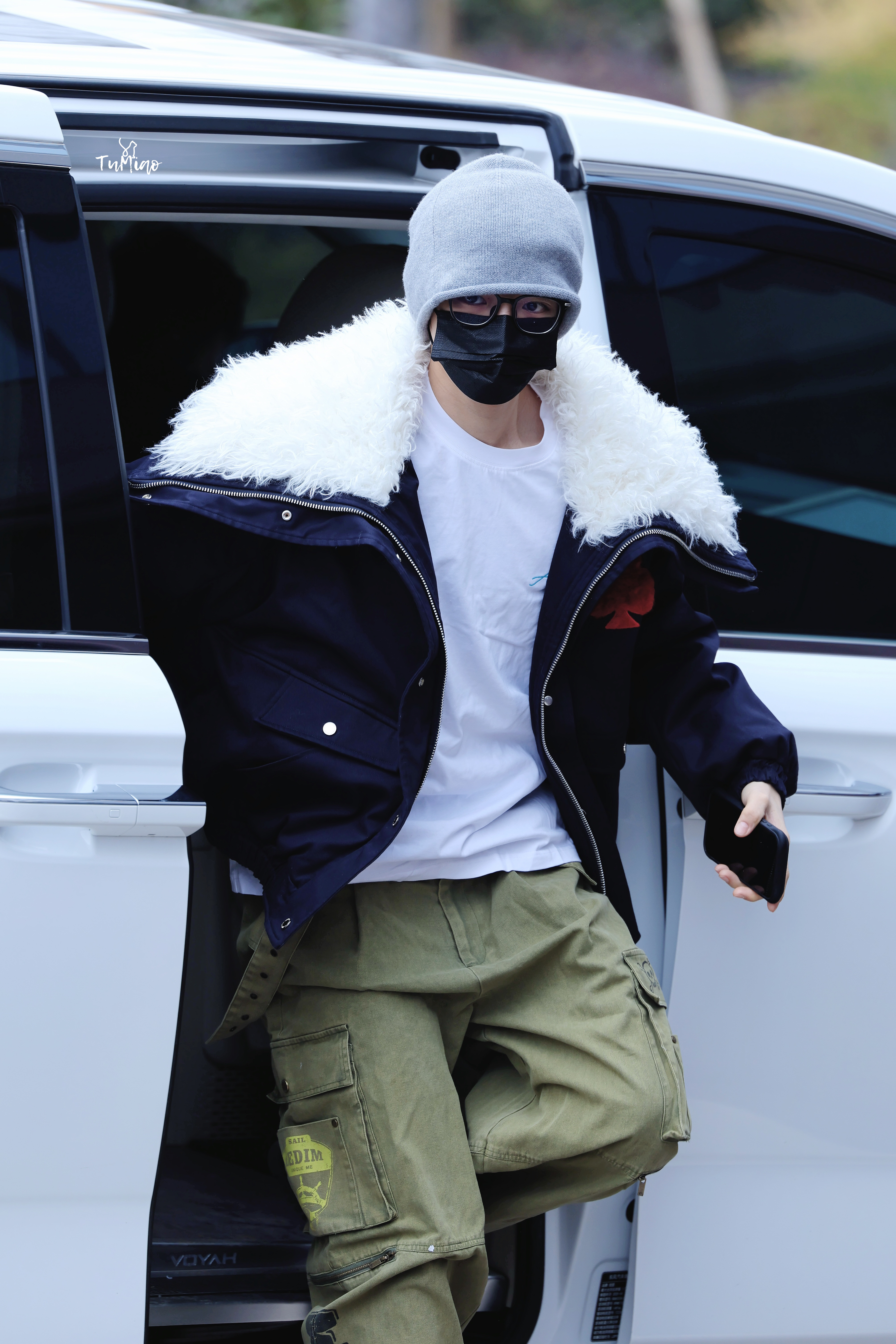 Cool boy吸一口🐱！深深吸一口！侯明昊碧血蝉侯明昊杨无间今日星拍放送 