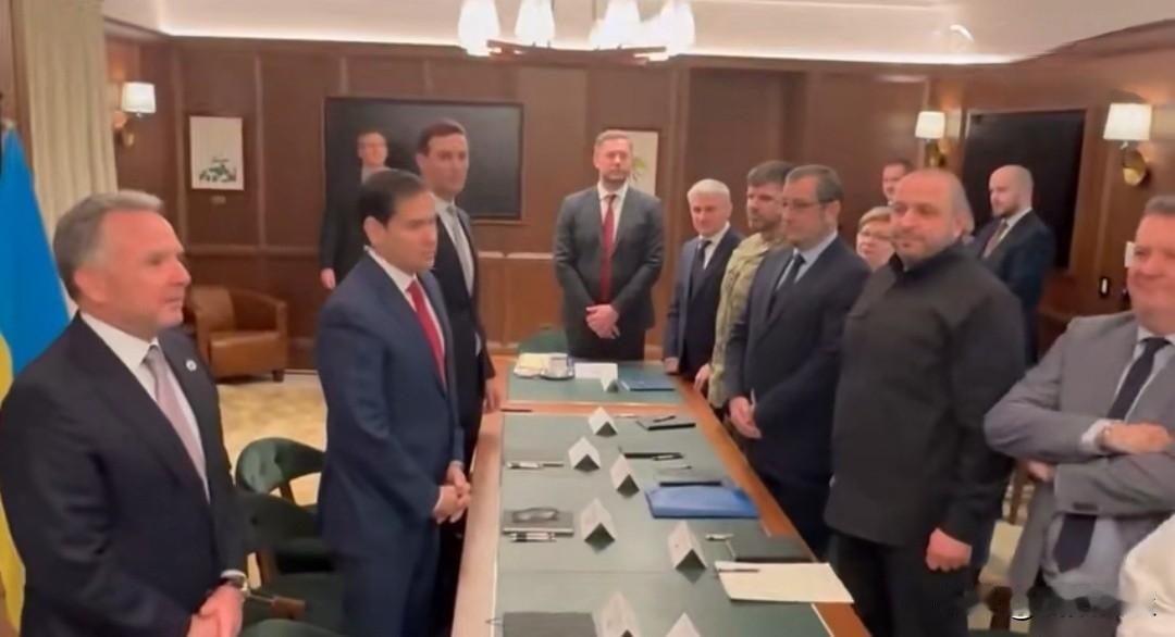 西班牙《国家报》报道称，“欧洲在解决乌克兰冲突方面日益感到无力，欧洲各国越来越相