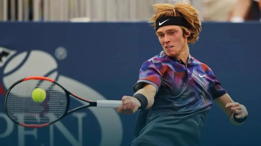 ✅澳网男单次轮最新战报：毛罗然晋级！

3、匈牙利毛罗然6-3、6-4、7-6战