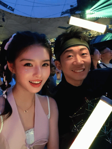 杨迪艾米北京周杰伦演唱会vlog哎呀这个美萌的艾米第一次看演唱会居然就是周杰伦！