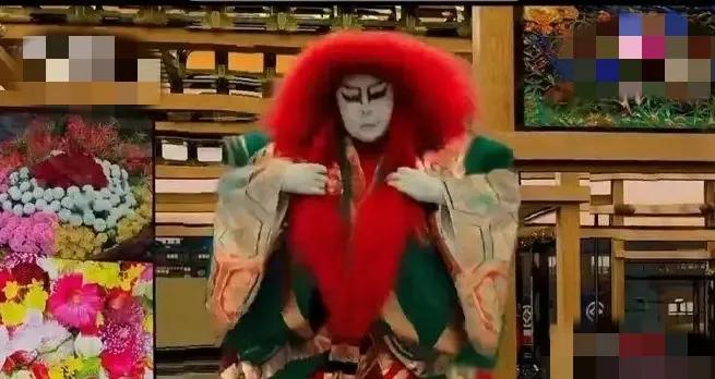 昨晚不知道有多少观众看懂了，日本名古屋这段八分钟的表演！
看到那长长的白色凌子舞