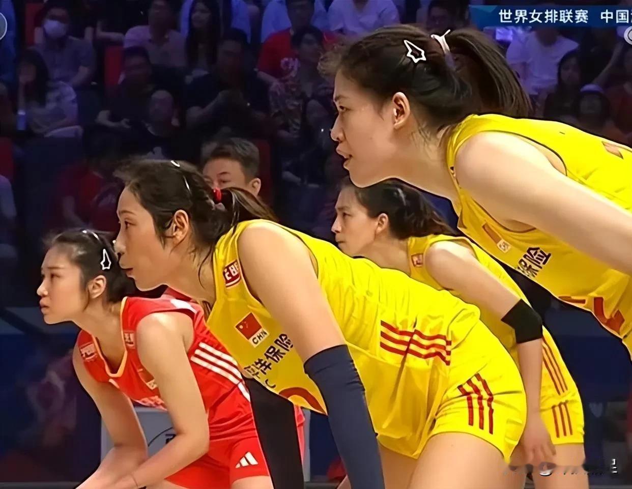 三有球队！
中国女排今晚以3-0战胜泰国队，球队从昨晚的三无到今晚的三有：
1.