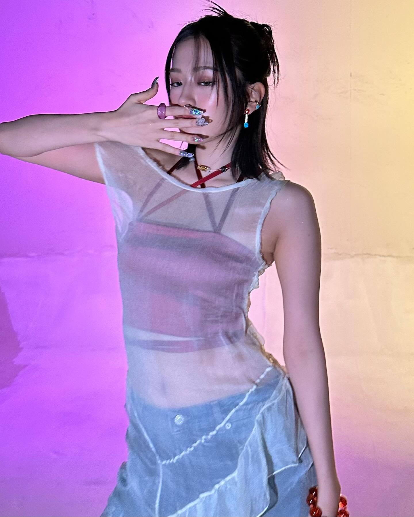 安宥真 ins更新💜 ​​​
