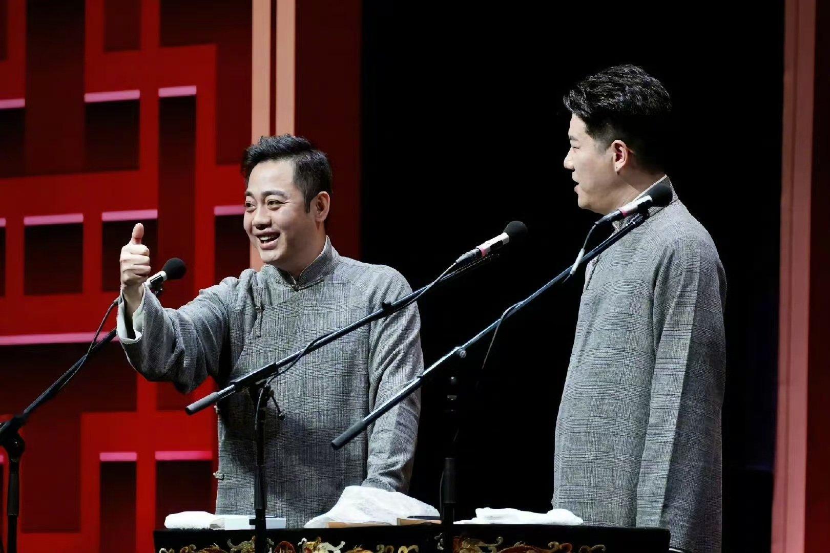 孔云龙苦熬二十年终于赢过孟鹤堂  斗笑社 孔云龙这逆袭之路真是太精彩了，感觉就像