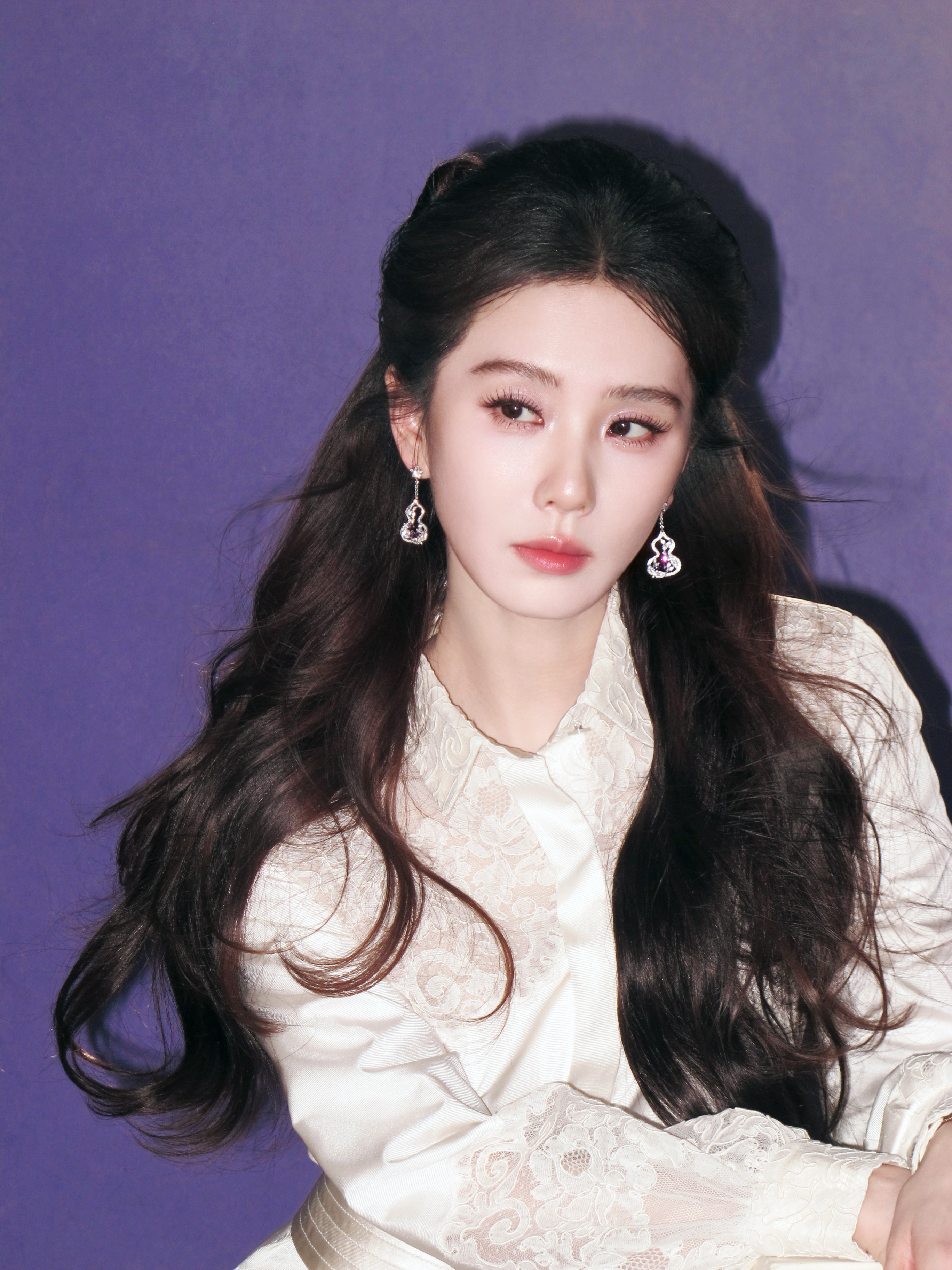 刘诗诗  板报速报 滴！新鲜的美貌碎片来咯！诗诗今日份清透秘诀猛猛get～ 