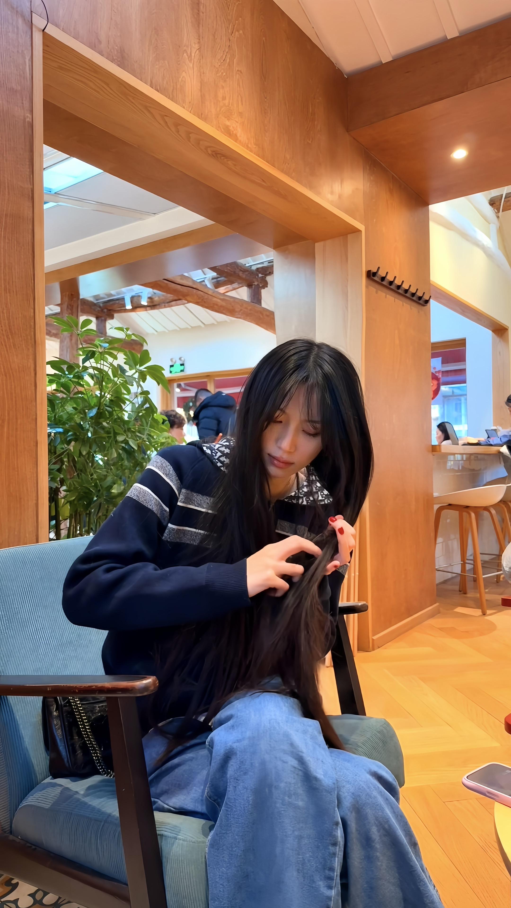 我在慢慢解开 自己系上的死结