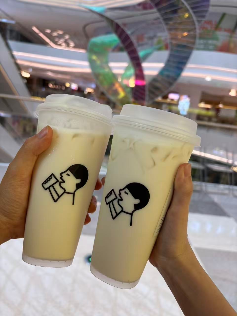 是谁又被老板投喂了呢！美滋滋[馋嘴][馋嘴] ​​​