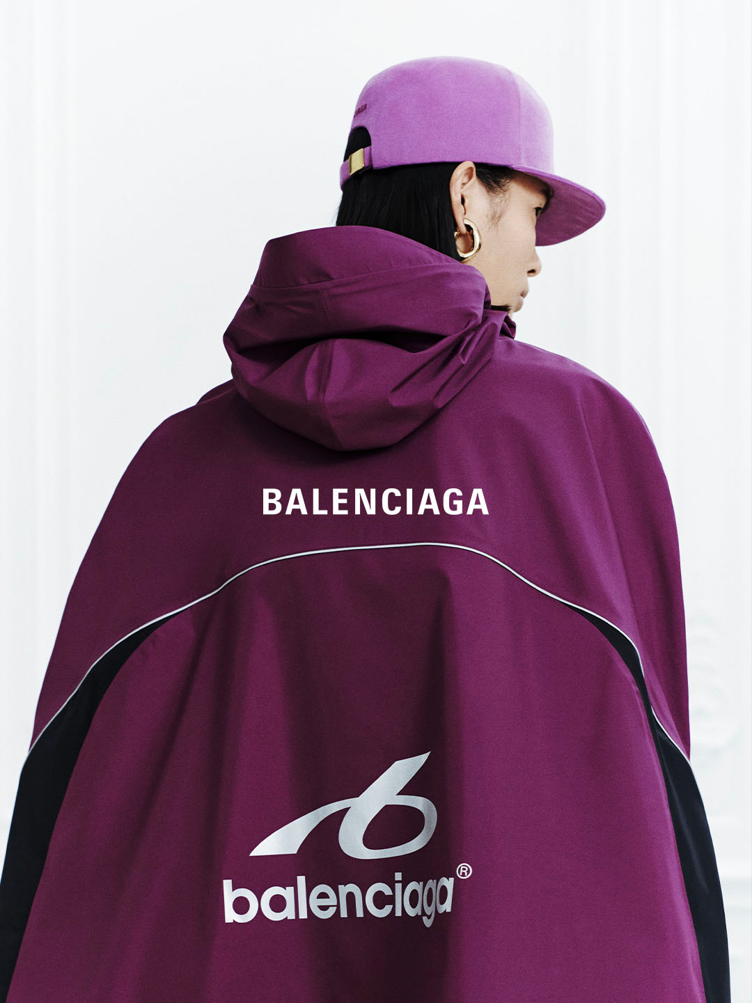 BALENCIAGA全新TechWear科技机能系列正式登场由创意总监Pierp