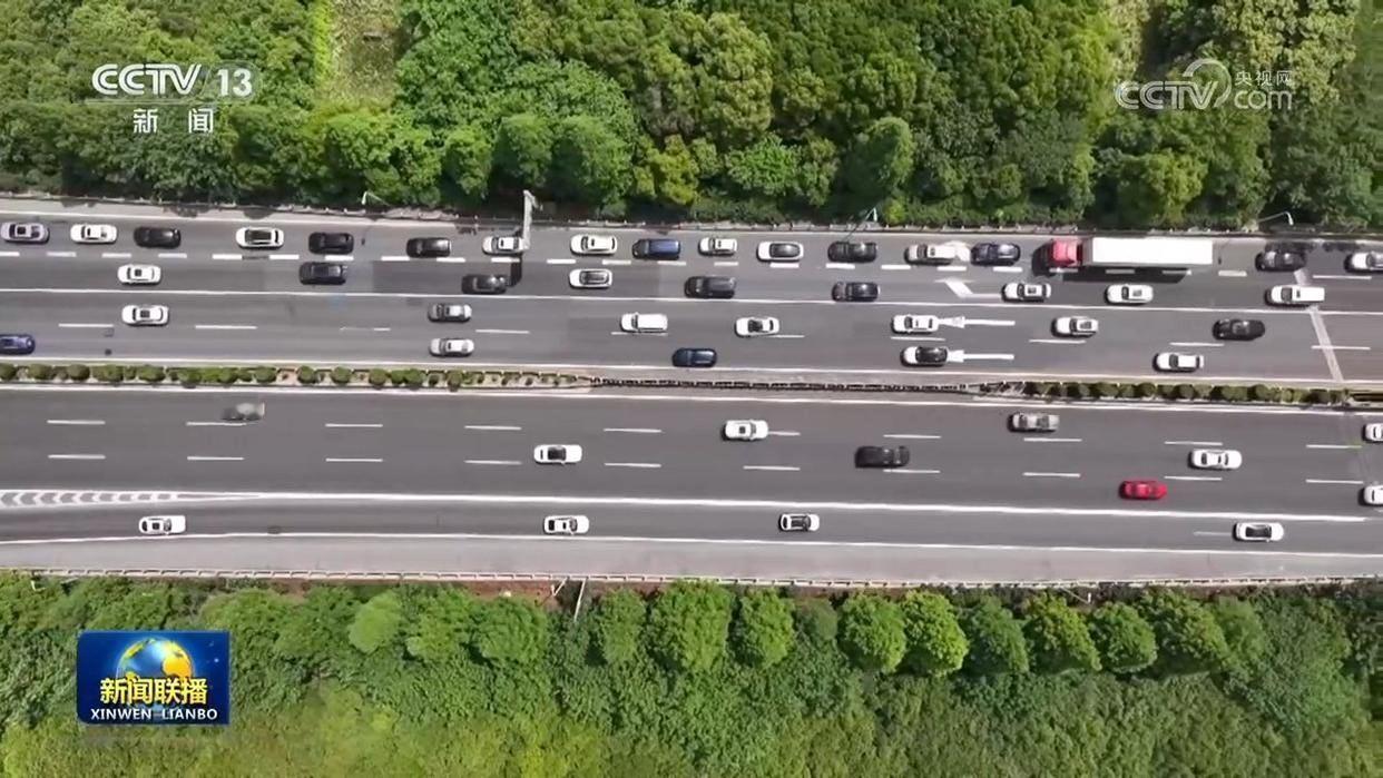 4月28日，交通运输部召开新闻发布会，介绍“五一”假期出行情况。近年来，异地租车