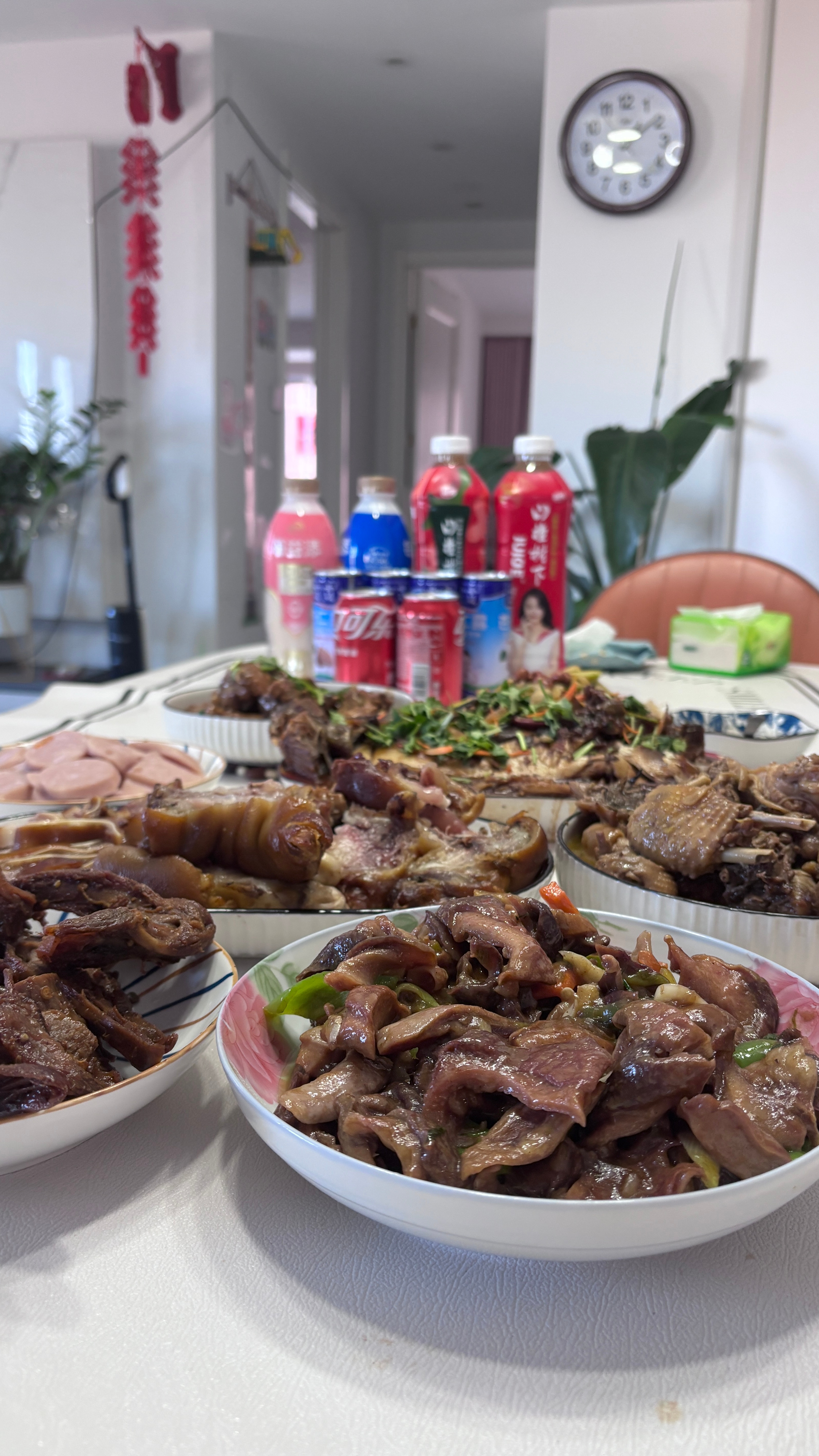 新年快乐  过年菜还是挺硬核，恭祝大家新年快乐，万事如意。 
