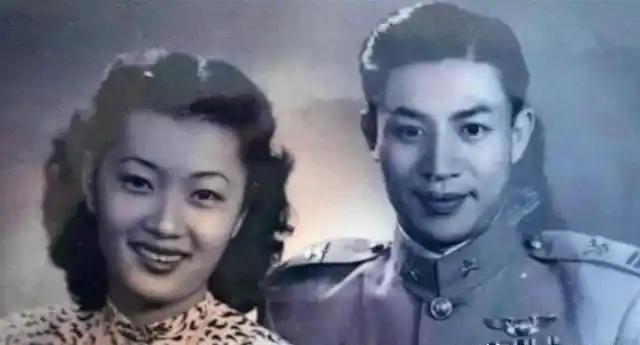 她是孔令仪，生于顶级豪门，却为家境贫寒的“凤凰男”私奔，婚后丈夫就出轨并害她流产