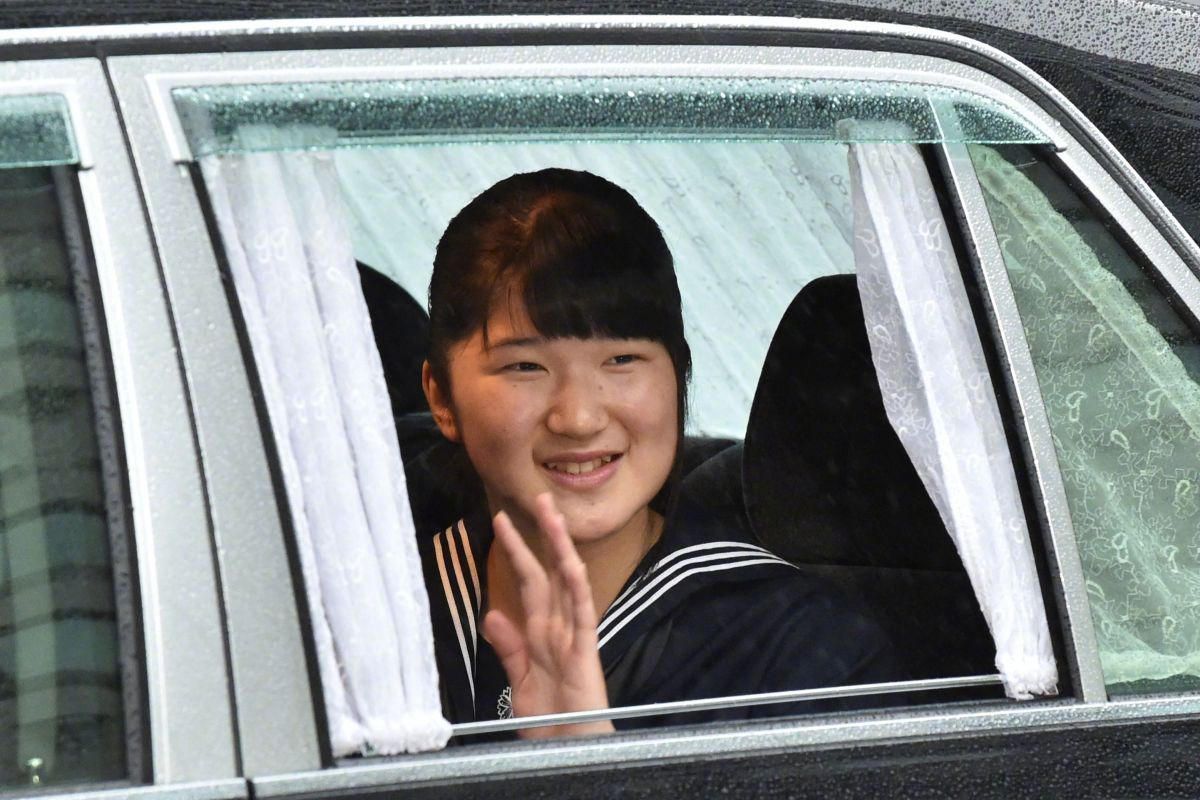 #日本民意六成支持女天皇# #高市早苗强行推进保守法律#【高市政府强行推进“保守