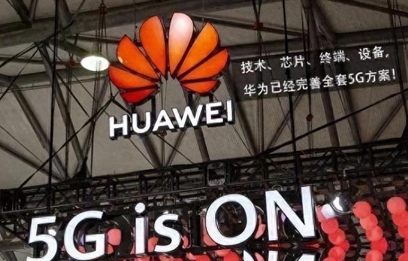 鸿蒙6600万台设备，已经让不会编程的人做APP了。
鸿蒙设备总量突破6600万