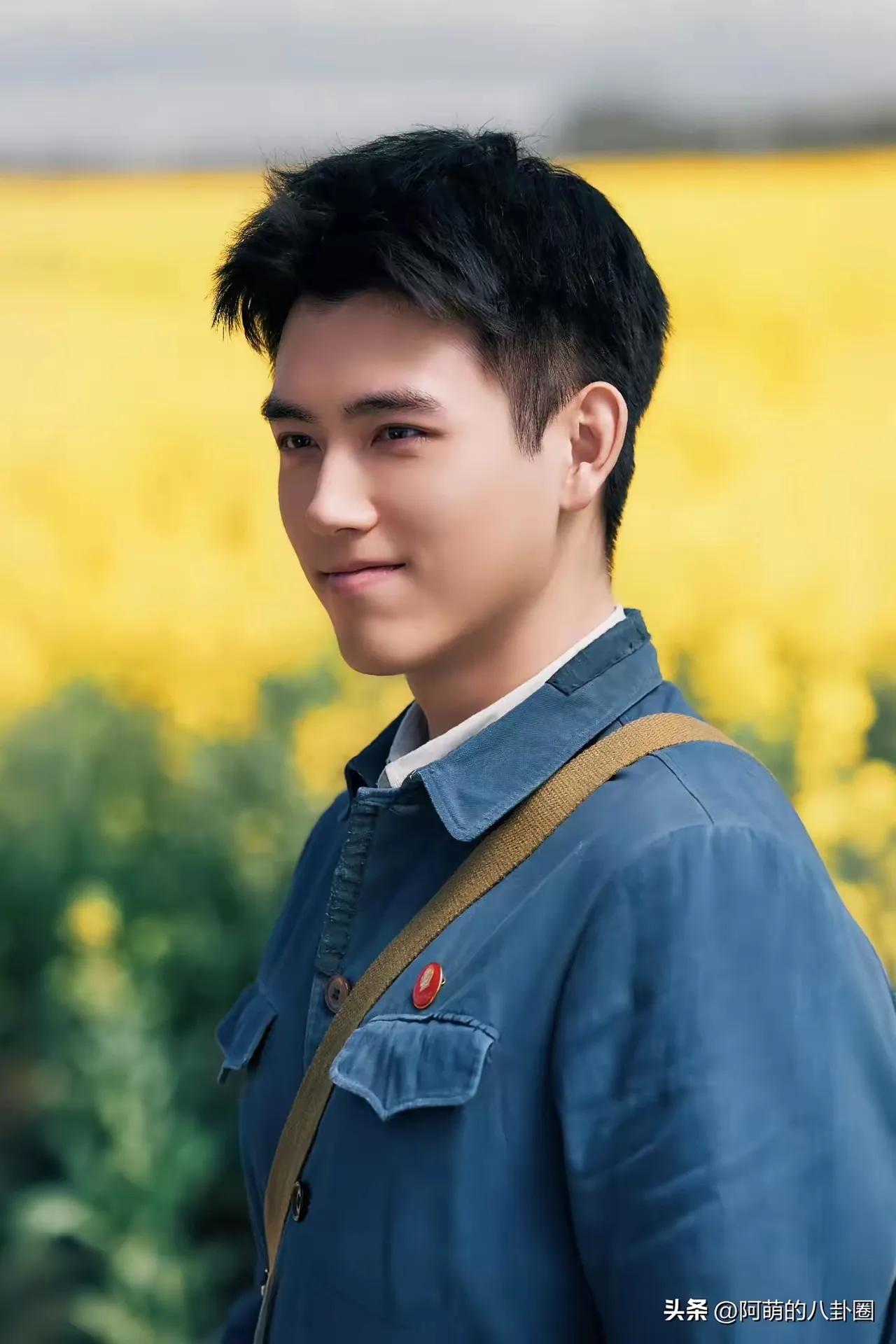 陈凯歌大概怎么也想不到，砸十几亿、请遍大牌都捧不红的陈飞宇，竟被孙千带火了！
 